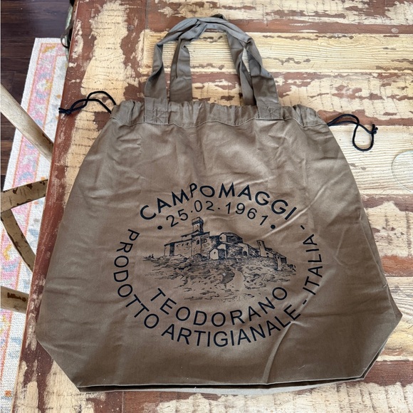 🔥 CRAZY 50% OFF RETAIL SALE🔥CAMPOMAGGI Lidia Bowling Bag green
🎁GIFTABLE🎁 - Picture 16 of 16